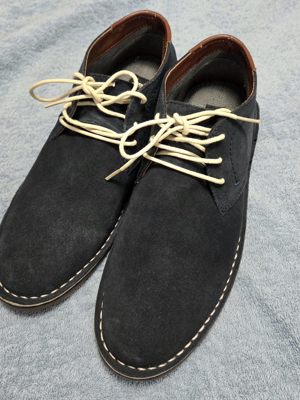 Jenneth Cole Blue Suede Chukka Shoes